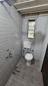 Bathroom Image of 850 Sq.ft 2 BHK Apartment / Flat for rent in Yerawada Pune for Rs. 26000