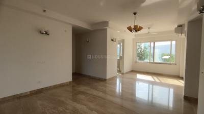 Living Room Image of 2325 Sq.ft 3.5 BHK Apartment / Flat for sale in Kashish Manor One, Sector 111 Gurgaon for Rs. 32300000