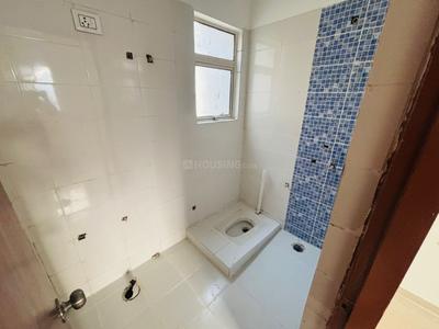 Bathroom Image of 1250 Sq.ft 4 BHK Builder Floor for sale in Sare Spring View Heights, Lal Kuan Ghaziabad for Rs. 8000000