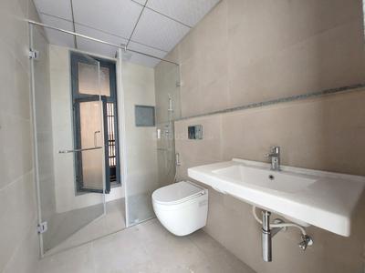 Bathroom Image of 2027 Sq.ft 4 BHK Apartment / Flat for rent in Appaswamy The Broadstone, Ramapuram Chennai for Rs. 100000