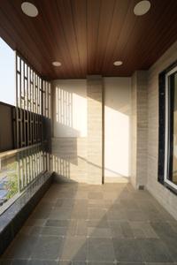Balcony Image of 2500 Sq.ft 5 BHK Villa for sale in Wave City Ghaziabad for Rs. 34000000