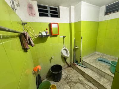 Bathroom Image of 700 Sq.ft 2 BHK Builder Floor for rent in Chakdaha Nadia for Rs. 6000