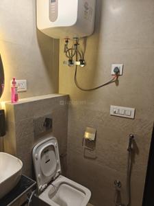 Bathroom Image of 1700 Sq.ft 3 BHK Apartment / Flat for rent in DDA Tarang Apartments, Patparganj New Delhi for Rs. 65000