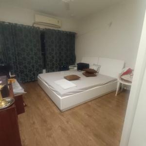 Bedroom Image of 1450 Sq.ft 3 BHK Apartment / Flat for sale in K Raheja Vistas, Powai Mumbai for Rs. 43000000