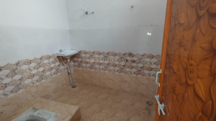 Paneka Bathroom 1