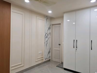 Bedroom Image of 1100 Sq.ft 3 BHK Builder Floor for sale in Janakpuri New Delhi for Rs. 17000000