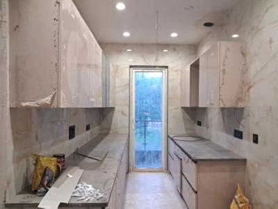 Kitchen Image of 900 Sq.ft 3 BHK Builder Floor for sale in Paschim Vihar New Delhi for Rs. 18500000