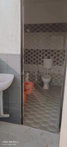 Bathroom Image of 2400 Sq.ft 2 BHK Builder Floor for rent in Jaripatka Nagpur for Rs. 25000