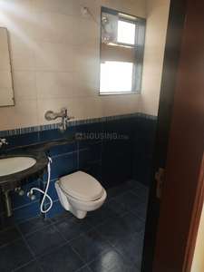 Bathroom Image of 1100 Sq.ft 2 BHK Apartment / Flat for rent in Nyati Environ, Tingre Nagar Pune for Rs. 35000