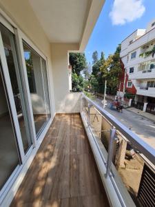 Balcony Image of 1700 Sq.ft 3 BHK Apartment / Flat for rent in Cox Town Bengaluru for Rs. 65000