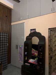 Bedroom Image of 800 Sq.ft 2 BHK Builder Floor for rent in Sector 62A Noida for Rs. 15000