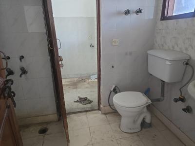 Image of 1850 Sq.ft 3.5 BHK Apartment / Flat for rent in Sector 62, Noida for Rs. 37000