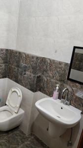 Bathroom Image of 500 Sq.ft 1 BHK Builder Floor for rent in Bank Colony Patiala for Rs. 11000