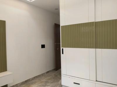 Bedroom Image of 1350 Sq.ft 3 BHK Builder Floor for sale in Shalimar Bagh New Delhi for Rs. 31000000