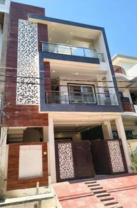 Building Image of 4250 Sq.ft 7 BHK Independent House for sale in Gomti Nagar Lucknow for Rs. 26000000