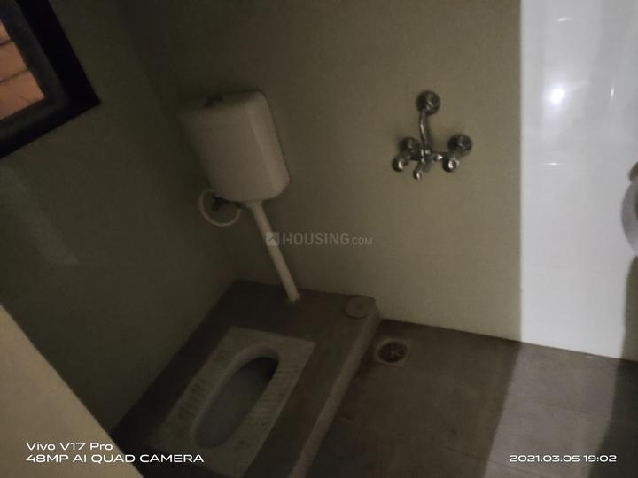Thakur Village, Kandivali East Bathroom 1