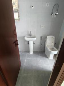 Image of 954 Sq.ft 2 BHK Apartment / Flat for rent in Supertech The Romano, Sector 118, Noida for Rs. 21000