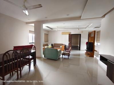 Hall Image of 2000 Sq.ft 3 BHK Apartment / Flat for rent in Race Course Vadodara for Rs. 55000