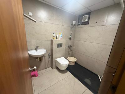 Bathroom Image of 2200 Sq.ft 3.5 BHK Apartment / Flat for sale in Panampilly Nagar Kochi for Rs. 17000000