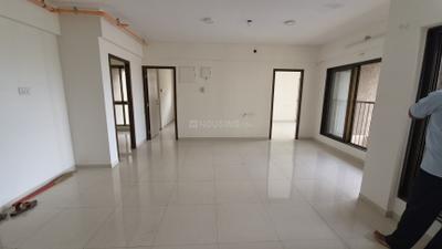 Living Room Image of 1050 Sq.ft 3.5 BHK Apartment / Flat for sale in Chandak Nischay, Dahisar East Mumbai for Rs. 22000000