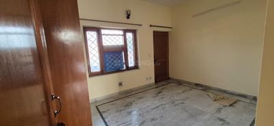 Bedroom Image of 1100 Sq.ft 2 BHK Builder Floor for rent in Sector 14 Gurgaon for Rs. 35000