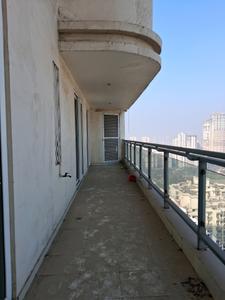 Living Room Image of 2500 Sq.ft 3 BHK Apartment / Flat for sale in Mahagun Mezzaria, Sector 78 Noida for Rs. 41000000