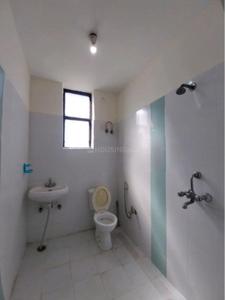 Bathroom Image of 2170 Sq.ft 3 BHK Apartment / Flat for rent in Sector 48 Faridabad for Rs. 25000