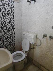 Image of 600 Sq.ft 2 BHK Builder Floor for rent in Mayur Vihar Phase 1, New Delhi for Rs. 13500