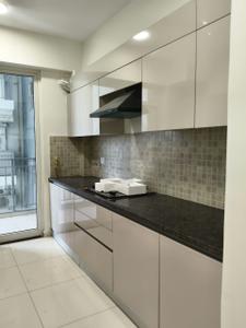 Kitchen Image of 2259 Sq.ft 4 BHK Apartment / Flat for rent in Godrej Woods, Sector 43 Noida for Rs. 100000