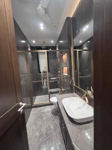 Bathroom Image of 2700 Sq.ft 3 BHK Builder Floor for rent in Swaraj Homes RWA Hauz Khas Block C 1, Safdarjung Development Area New Delhi for Rs. 300000