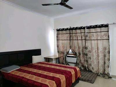 Bedroom Image of 1050 Sq.ft 2.5 BHK Apartment / Flat for rent in UPAVP Ganga Yamuna And Hindon Enclave, Siddharth Vihar Ghaziabad for Rs. 28000