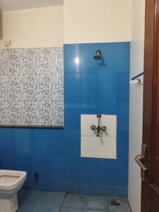 Bathroom Image of 2000 Sq.ft 3 BHK Independent House for rent in Sector 50 Noida for Rs. 35000