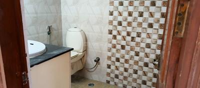 Image of 1850 Sq.ft 3 BHK Apartment / Flat for rent in Sector 23 Dwarka, New Delhi for Rs. 40000