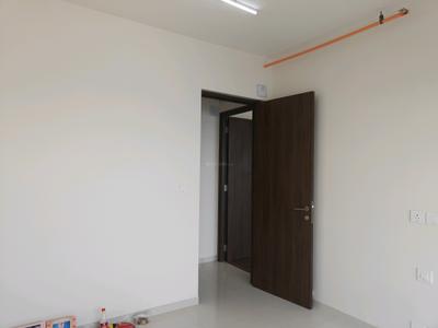 Bedroom Image of 1200 Sq.ft 3 BHK Apartment / Flat for sale in Kalpataru Magnus, Bandra East Mumbai for Rs. 72800000