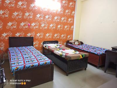Bedroom Image of Sase Home PG in Indirapuram, Ghaziabad