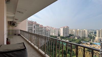 Balcony Image of 1930 Sq.ft 3 BHK Apartment / Flat for sale in DLF The Skycourt, Sector 86 Gurgaon for Rs. 24200000