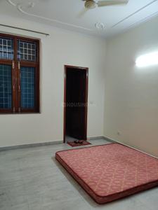 Bedroom Image of 2200 Sq.ft 3.5 BHK Builder Floor for rent in Sector 46 Noida for Rs. 42000