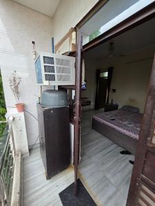 Balcony Image of 1200 Sq.ft 3 BHK Builder Floor for sale in Moti Nagar New Delhi for Rs. 7800000