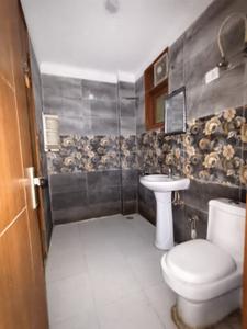 Image of 900 Sq.ft 2 BHK Apartment / Flat for rent in ATFL JVTS Gardens, Chhattarpur, New Delhi for Rs. 25000