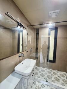 Bathroom Image of 2367 Sq.ft 4 BHK Builder Floor for sale in Sector 57 Gurgaon for Rs. 30000000