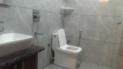 Bathroom Image of 400 Sq.ft 1 RK Builder Floor for rent in Sector 57 Gurgaon for Rs. 24000