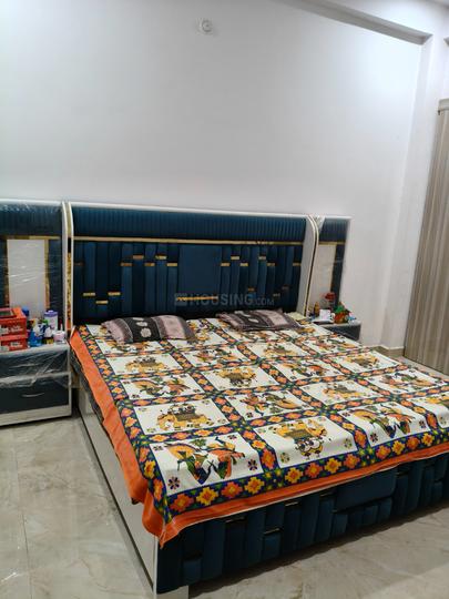 Spring Garden Bedroom 1