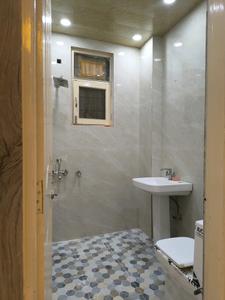 Common Bathroom Image of 1500 Sq.ft 3 BHK Builder Floor for sale in Indirapuram Ghaziabad for Rs. 10500000