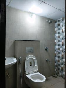 Common Bathroom Image of 1278 Sq.ft 2.5 BHK Apartment / Flat for sale in Shapoorji Pallonji Vanaha, Bavdhan Pune for Rs. 9900000
