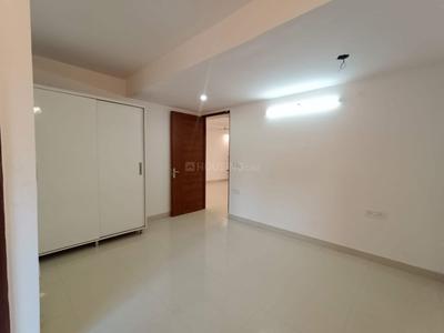 Bedroom Image of 2480 Sq.ft 3 BHK Builder Floor for rent in DLF Capital Greens, Karampura New Delhi for Rs. 59000
