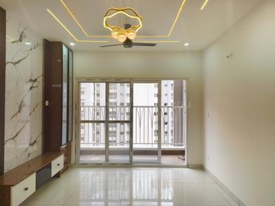 Living Room Image of 940 Sq.ft 2 BHK Apartment / Flat for rent in Eden Park At The Prestige City, Sarjapur Bengaluru for Rs. 40000