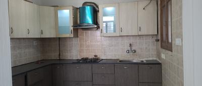 Kitchen Image of 1700 Sq.ft 3 BHK Apartment / Flat for rent in Highland Apartment, Sector 12 Dwarka New Delhi for Rs. 45000