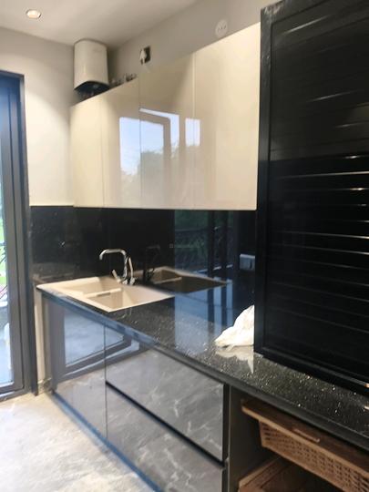 Sector 25, DLF Phase 2 Main Image 1