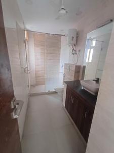 Bathroom Image of 1427 Sq.ft 3 BHK Builder Floor for sale in Sant Nirankari Colony RWA, Mukherjee Nagar New Delhi for Rs. 17000000