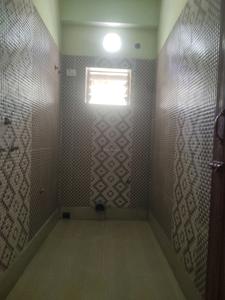 Common Bathroom Image of 1290 Sq.ft 3 BHK Apartment / Flat for sale in Airport Gate no. 1 Kolkata for Rs. 5805000